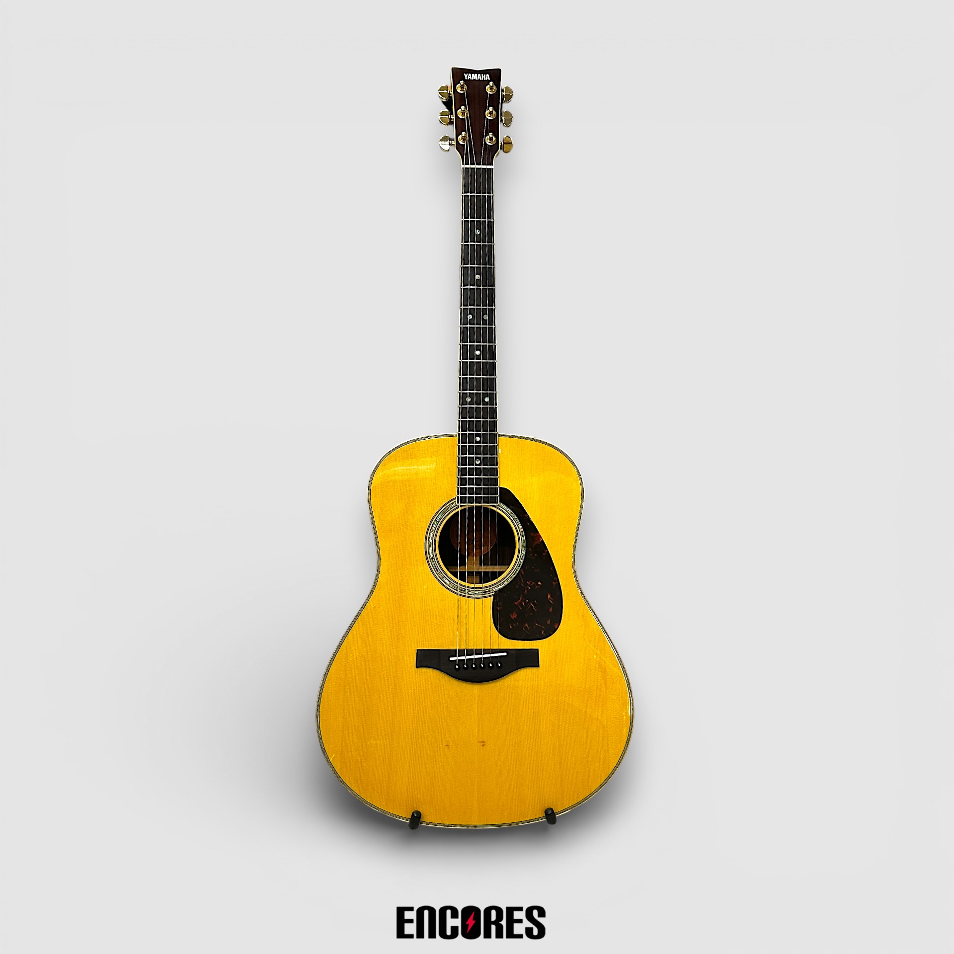 YAMAHA LL16 NT